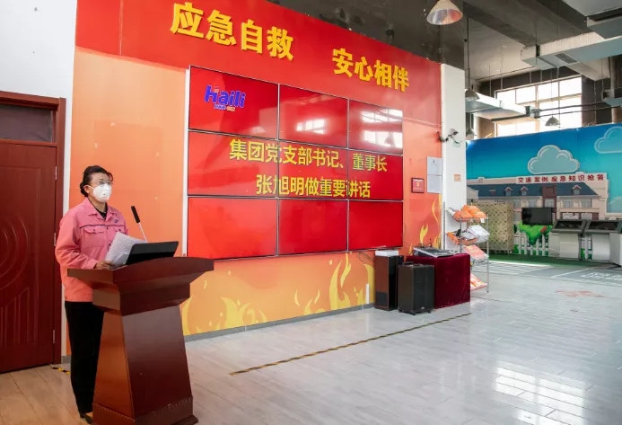 ���u����