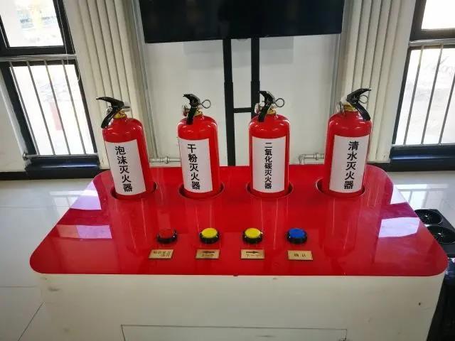 ģ�M���ϵ�y