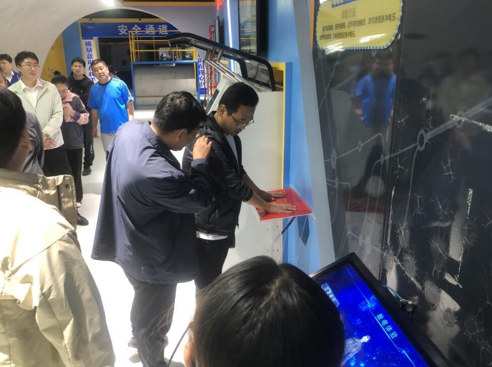 �����A����ȫ�w��^