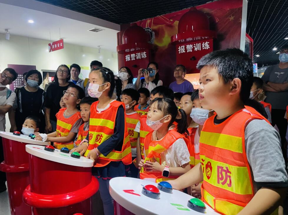 �W(xu��)У��ȫ��������